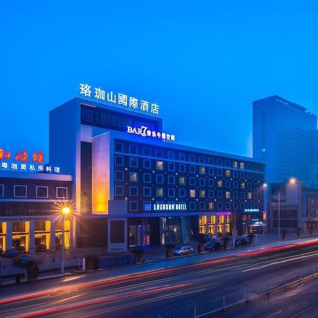Logosun Hotel Wuhan Bagian luar foto