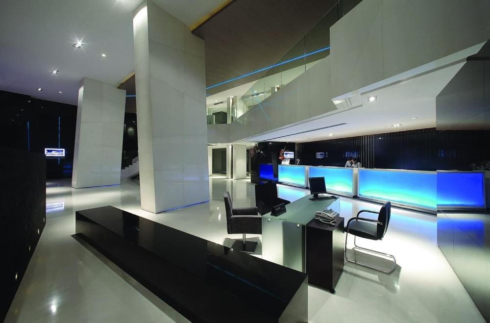 Logosun Hotel Wuhan Bagian luar foto