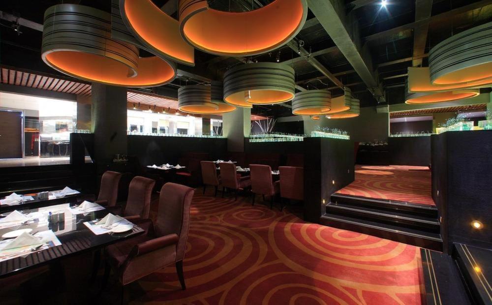 Logosun Hotel Wuhan Bagian luar foto