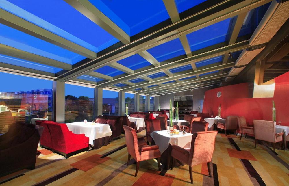 Logosun Hotel Wuhan Bagian luar foto