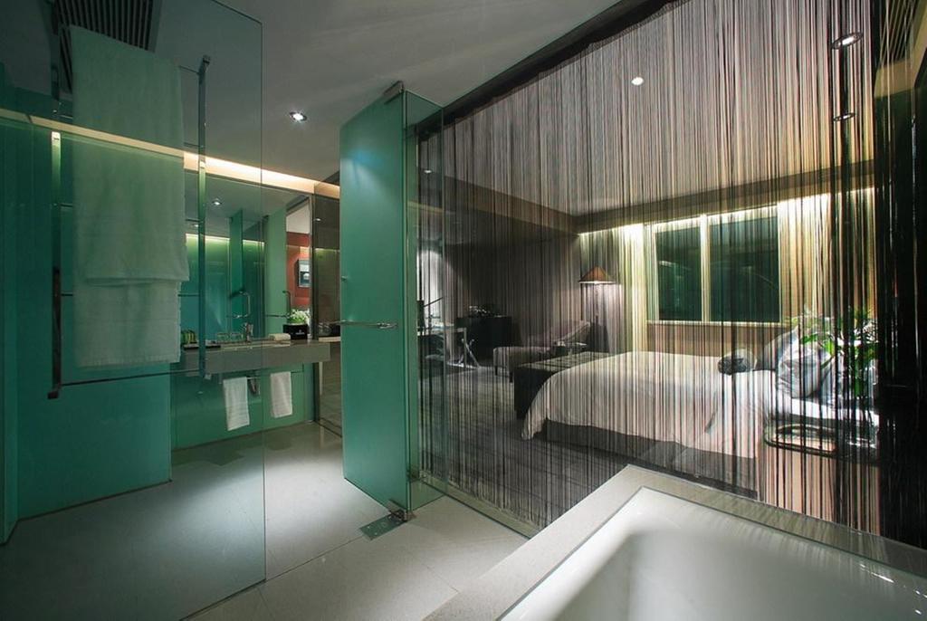 Logosun Hotel Wuhan Bagian luar foto