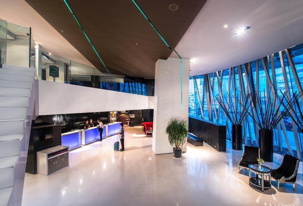 Logosun Hotel Wuhan Bagian luar foto