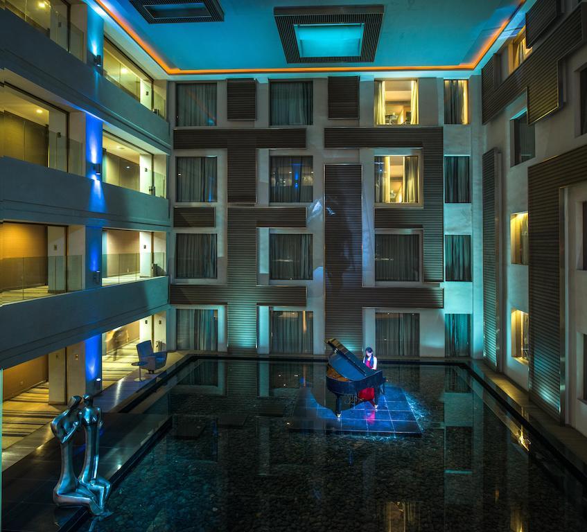 Logosun Hotel Wuhan Bagian luar foto